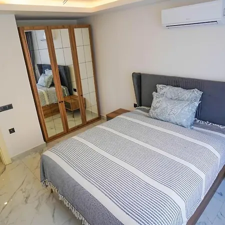 1+1 In Elite Apartment